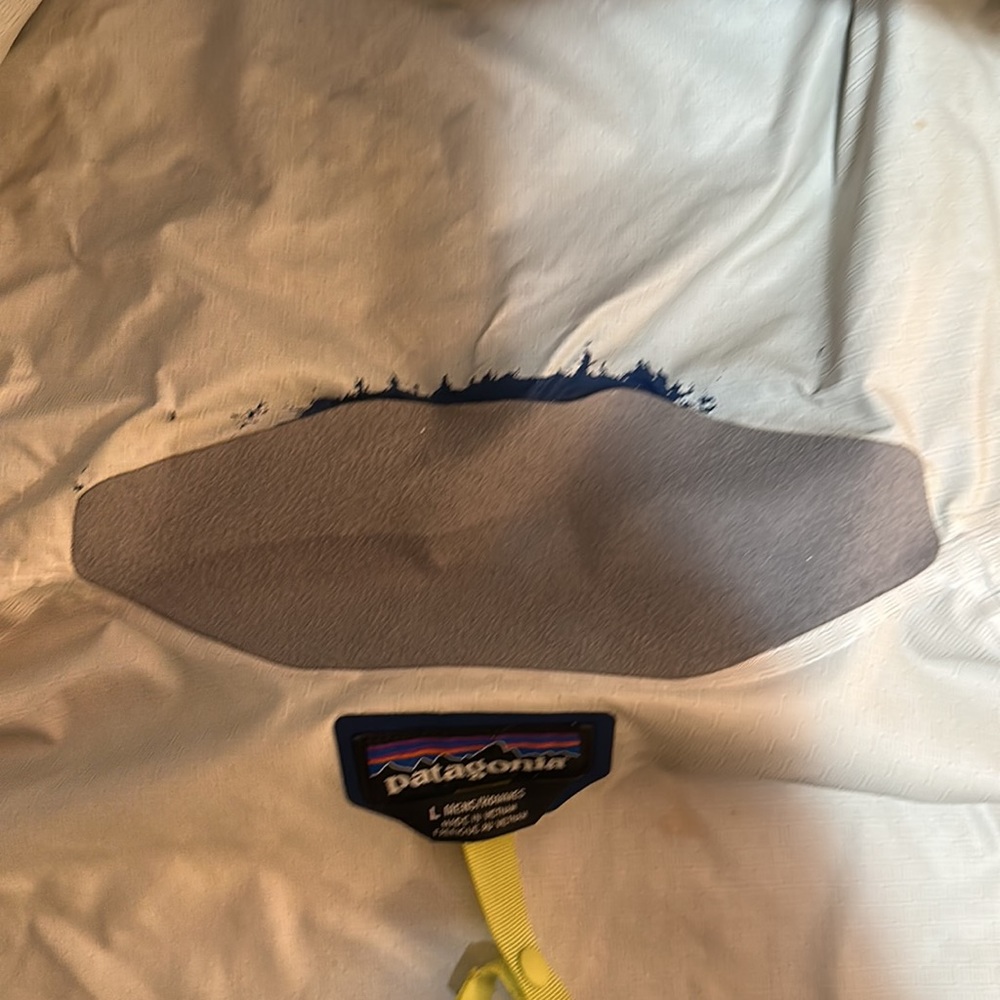 Men’s Large Patagonia Rain Coat - Picture 3 of 6
